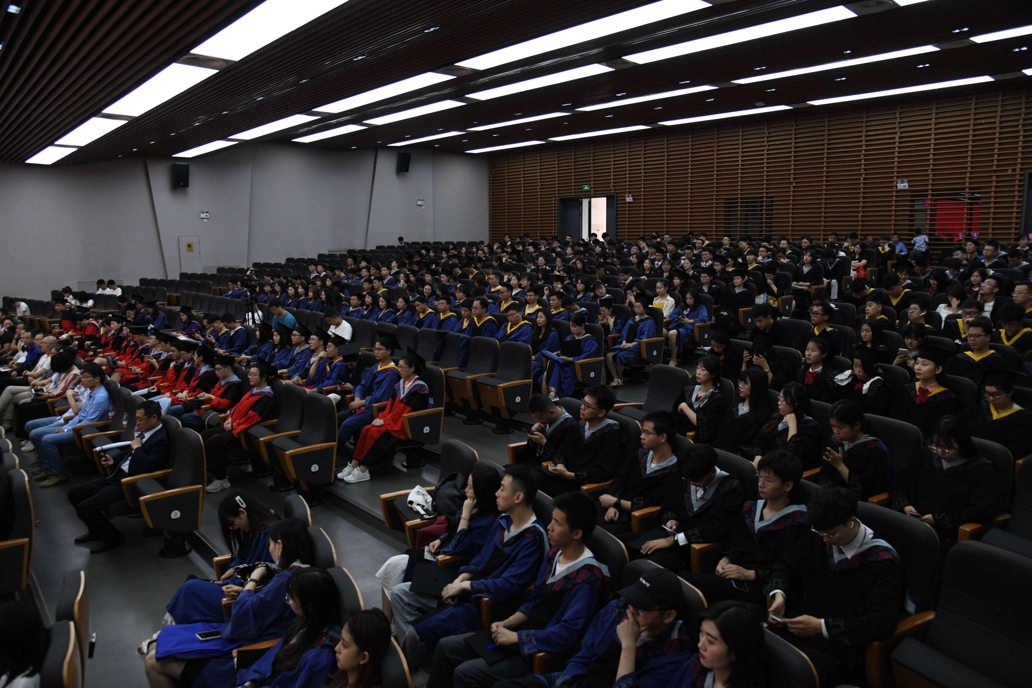 9edf62dc8595421db5367b33e69532d7.jpg 24.jpg